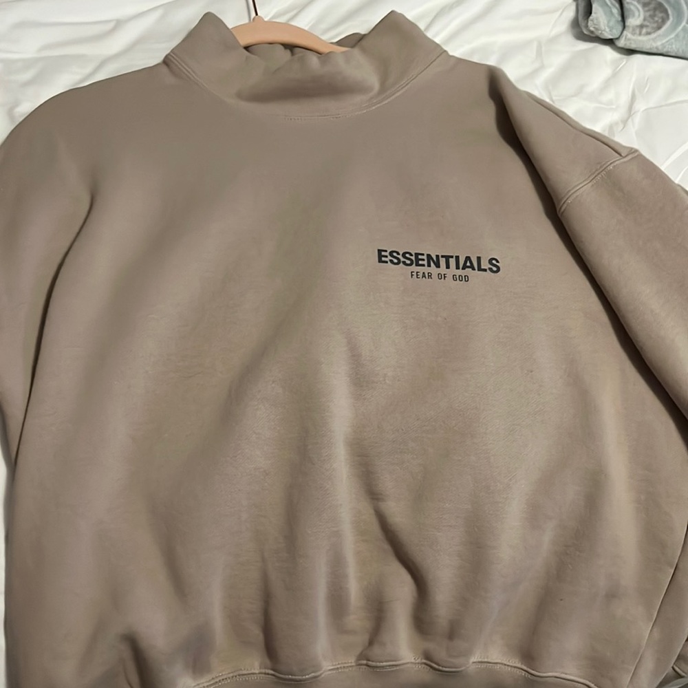 ESSENTIALS Fear of God Brand new condition mock neck sweater